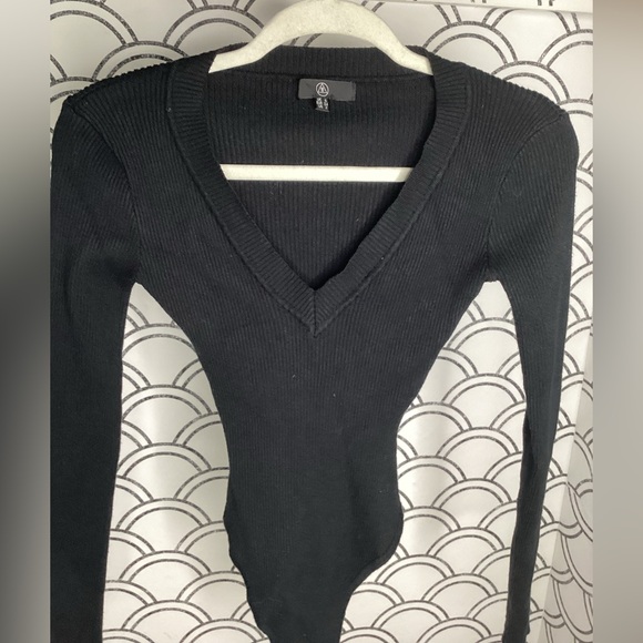 Missguided Black Long Sleeve Bodysuit – Size 2 - Picture 2 of 9